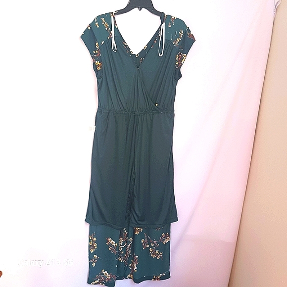 DR2 Women's Emerald Green w/ Floral Pattern Jumpsuit Sz L - Picture 7 of 11